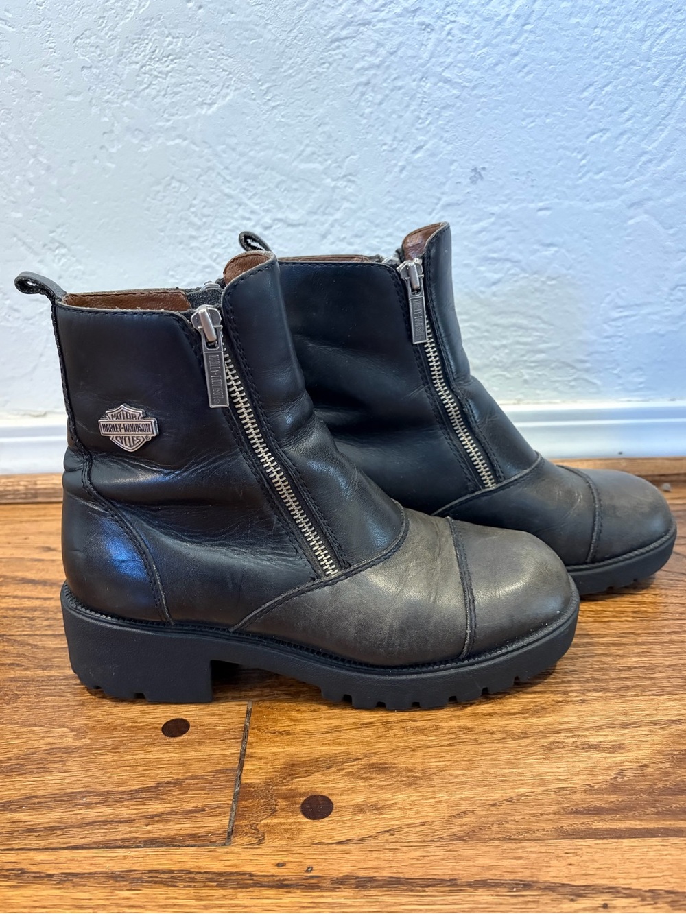 Vintage Women’s Harley-Davidson Leather Ankle Zip Boots